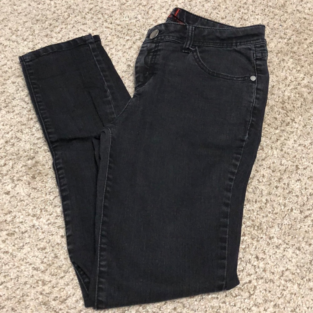 Black jeggings!